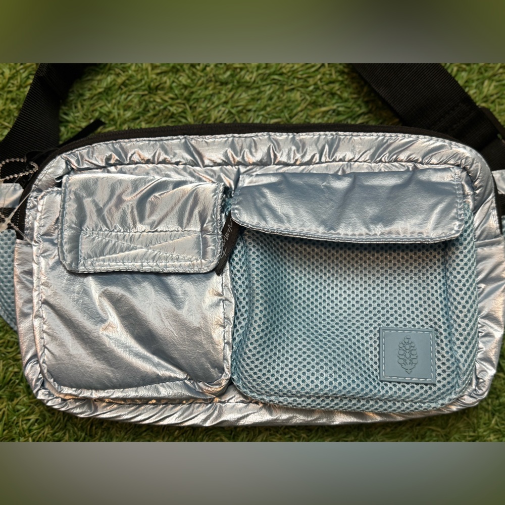 FREE PEOPLE MOVEMENT Courtside Cargo Sling Belt Bag Ice Blue Metallic ~ NWOT - Picture 3 of 9